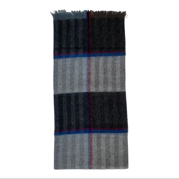 Vintage Fuzzy Soft Checker Plaid 100% Acrylic Scarf Made in West Germany - Picture 3 of 3